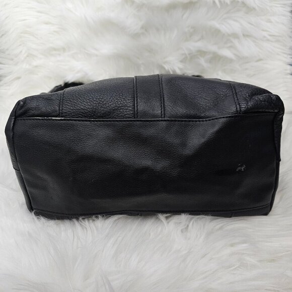 Kenneth Cole Reaction Vegan Pebble Leather Pocket Black Shoulder Bag - Picture 9 of 14